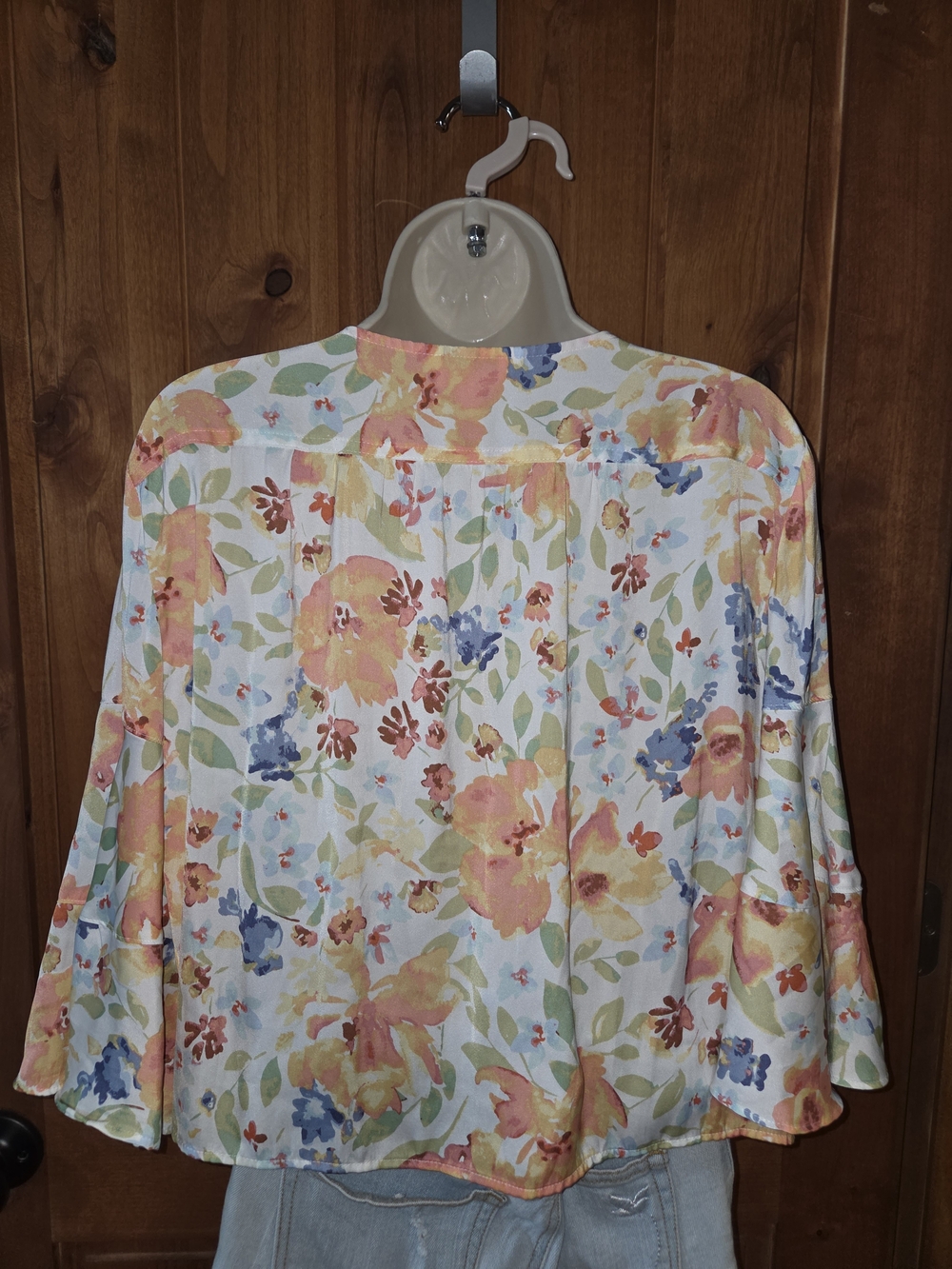 LC Lauren Conrad White Floral Tie-Front V-Neck Blouse - Picture 5 of 9